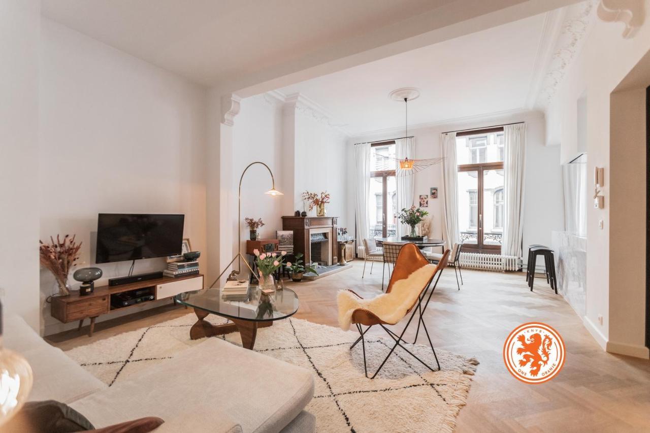 Traditional Chic, High Ceilings' Apt Aircos And Garage Antwerpen Exterior foto